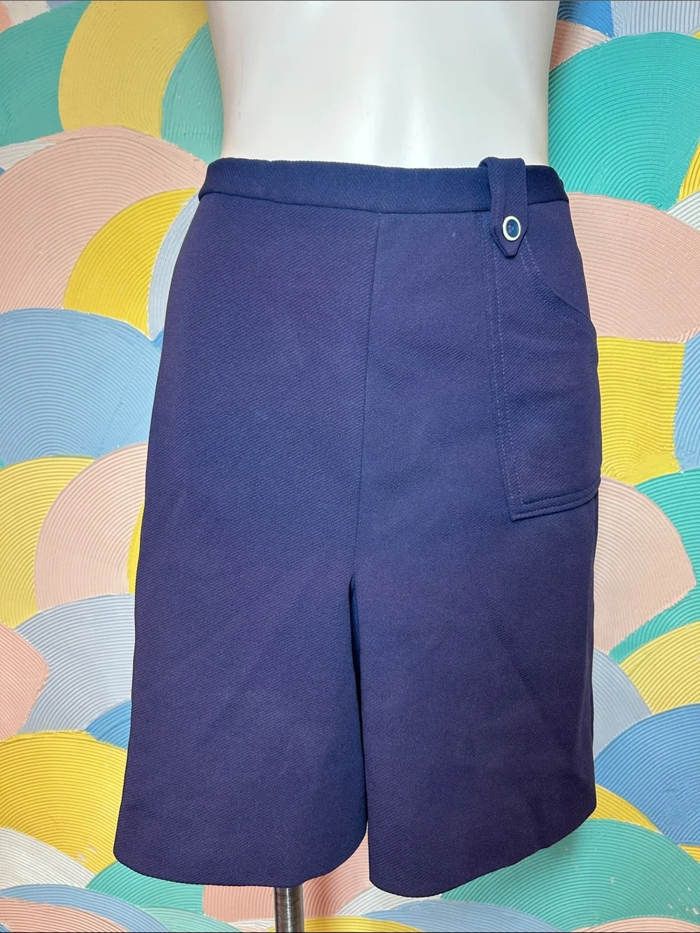 Vintage Navy Women's Tailored Mid-Rise Shorts